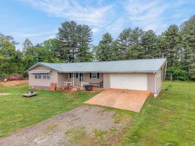 Enjoy the perfect blend of country living and outdoor adventure - photo 6