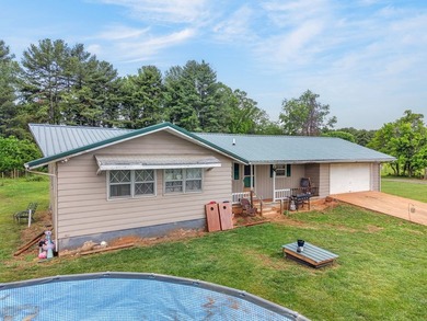 Enjoy the perfect blend of country living and outdoor adventure - photo 9