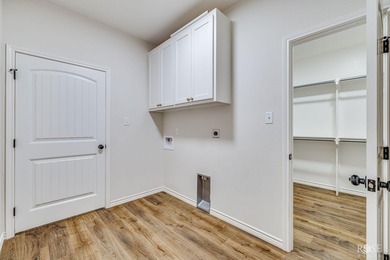 Location is Key! Welcome to 1938 Beaty Road! Conveniently - photo 25