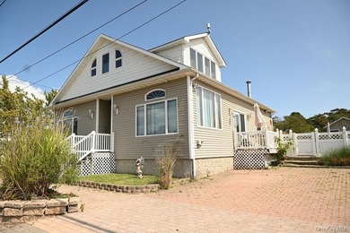 Coastal living with water views, marina access, and future - photo 4