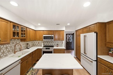 Rustic Acres Gem! Welcome To This Sprawling 3-Bedroom, 2.5-Bath - photo 6