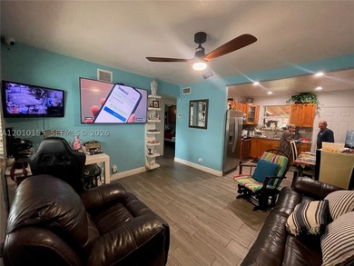 Beautiful home! Without monthly HOA fees, making it an excellent - photo 8