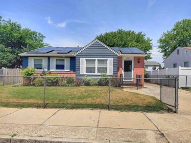 Bring your personal touch to this well maintained 3 bedroom - photo 1