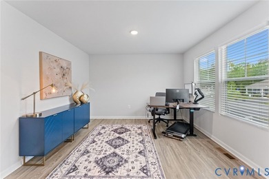 Immaculate and beautifully maintained, this nearly new home - photo 3