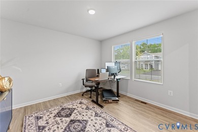 Immaculate and beautifully maintained, this nearly new home - photo 4