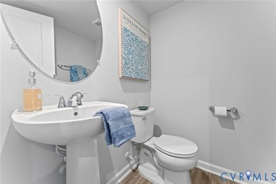 Immaculate and beautifully maintained, this nearly new home - photo 5