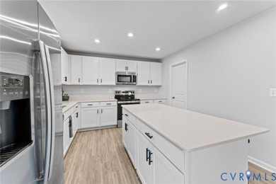 Immaculate and beautifully maintained, this nearly new home - photo 9