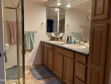 SPECTACULAR LAKE VIEW HOME ONE OF A KIND PRIVACY, ON A CUL DE - photo 19