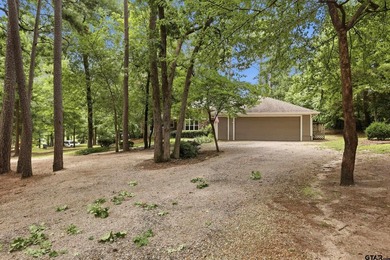 Welcome to 565 W. Eldorado Dr. in beautiful Scroggins, Texas! - photo 7