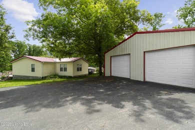 Looking for an affordable Lake Getaway! Look no further! This - photo 5