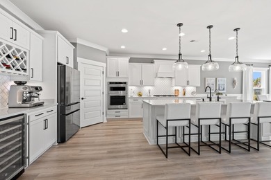 This stunning Dunwoody home is loaded with designer upgrades and - photo 8