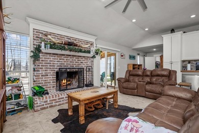 Secluded lakefront living surrounded by towering East Texas - photo 6
