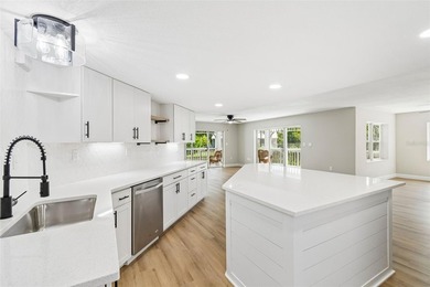 Welcome to the one-of-a-kind Dolly Bay condo. This unique - photo 4