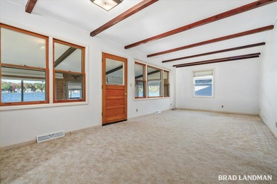 Lovingly cared for Gun Lake cottage on Robbins Bay, offering - photo 7