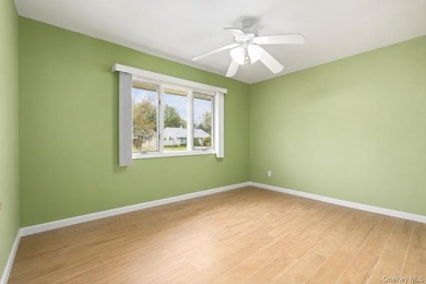 Welcome to 40 Southridge Drive, Glen Cove, NY, a cozy, bright - photo 9