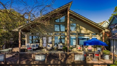 Cedar Creek Lake Home For Sale in Gun Barrel City Texas