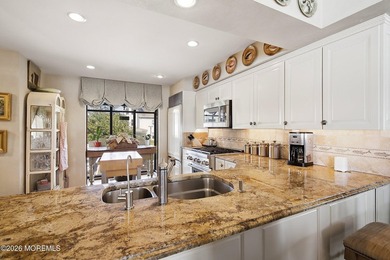 Exceptional waterfront end-unit townhouse in the highly - photo 16