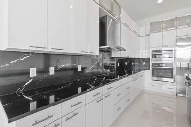 Better than new! 4 BR 4.5 BA with den, bonus room and 3 CG. This - photo 19