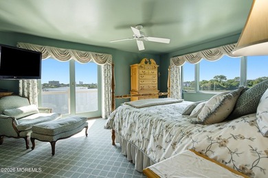 Exceptional waterfront end-unit townhouse in the highly - photo 28