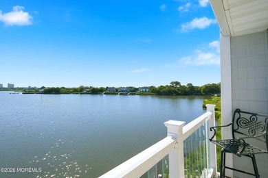 Exceptional waterfront end-unit townhouse in the highly - photo 30