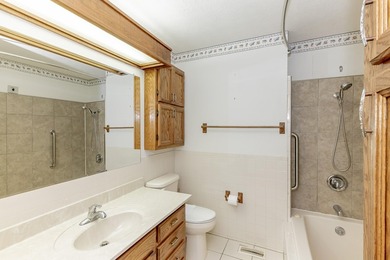 Welcome to this beautifully maintained 3-bedroom, 2-bath - photo 38