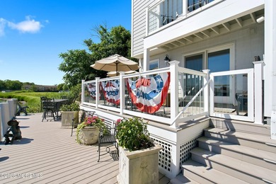 Exceptional waterfront end-unit townhouse in the highly - photo 38