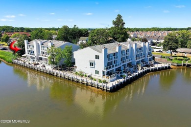 Exceptional waterfront end-unit townhouse in the highly - photo 42