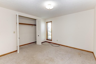 Welcome to this beautifully maintained 3-bedroom, 2-bath - photo 45