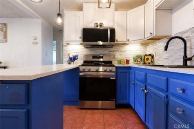 Welcome to this beautifully updated 2-bedroom, 1-bath - photo 8