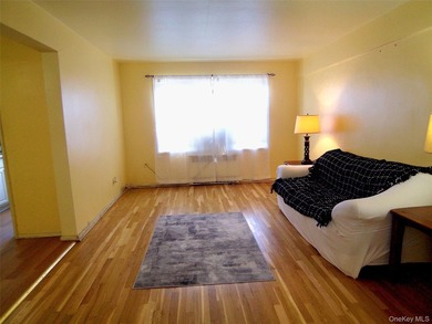 Imagine waking up to sunshine pouring into your living room - photo 10