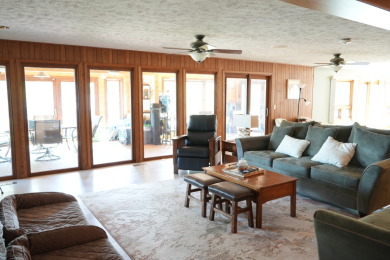 Welcome to your dream retreat on Johnson Lake! - photo 11