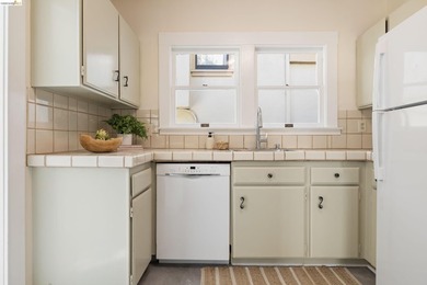 Welcome to 538 Weldon Avenue. This captivating 3-bedroom, 1-bath - photo 14