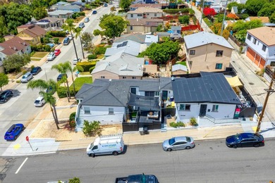 Excellent opportunity for an investor or owner-occupant to - photo 1