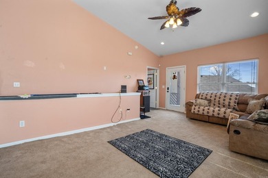 Exceptional 2-bed, 2-bath condo in gated Buena Vista with 1,048 - photo 9