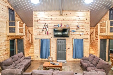 Your dream lodge at Sam Rayburn. This 7 bedroom 2 bath - photo 7
