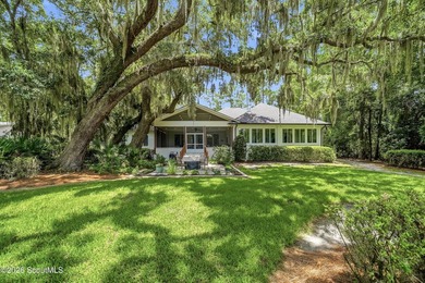 ROOMS WITH A VIEW! This beautiful custom-built, single-story - photo 33