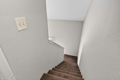 Welcome to this inviting townhouse with a smart, functional - photo 33