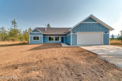 Lake Pend Oreille Home For Sale in Athol Idaho