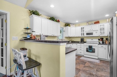 Welcome to this charming 3BR, 2.5BA home in the Captain's Cove - photo 11