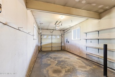 Welcome to this 2-bedroom, 2-bath ranch-style home offering - photo 15