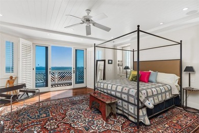 A refined Sunset Beach residence where timeless design - photo 22