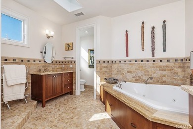 A refined Sunset Beach residence where timeless design - photo 25