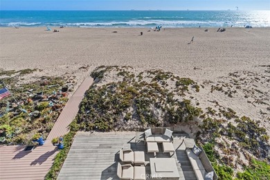 A refined Sunset Beach residence where timeless design - photo 29
