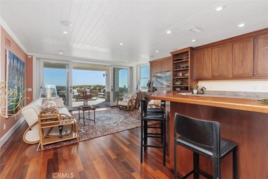A refined Sunset Beach residence where timeless design - photo 35