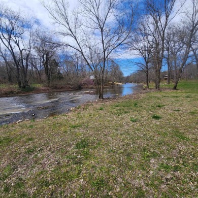  Lot For Sale in Mammoth Spring Arkansas