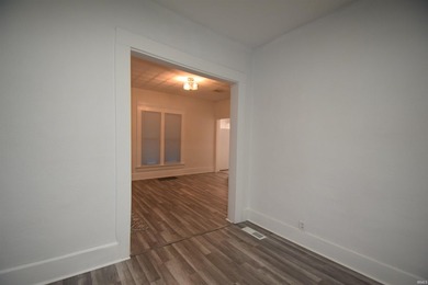 Recently remolded 3 bedroom, 1 bath home just 1 block from - photo 7
