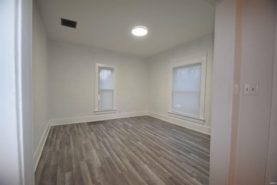 Recently remolded 3 bedroom, 1 bath home just 1 block from - photo 8