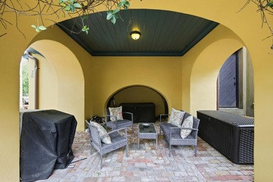 Tucked within the charming Catfiddle Street enclave in the heart - photo 4
