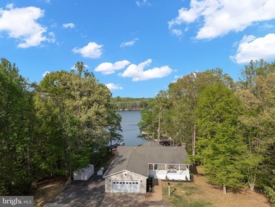 Welcome to your private waterfront escape on the public side of - photo 1