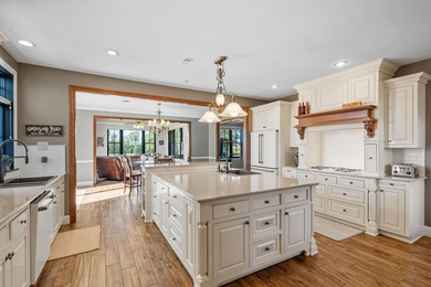 Exceptional 20-acre estate with thousands of feet of shoreline - photo 7
